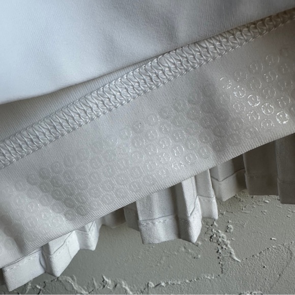 Lululemon Varsity High-Rise Pleated Tennis Skirt in White Size 8 - Picture 10 of 15